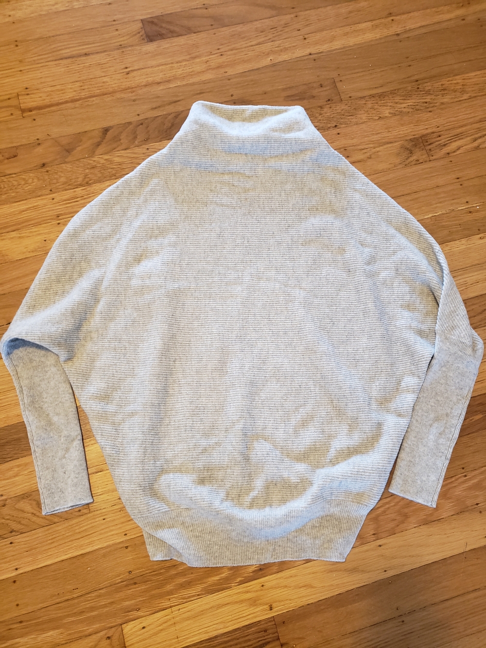All Saints Women’s Light Gray Cashmere Wool Mock Neck Sweater Size Small Preppy